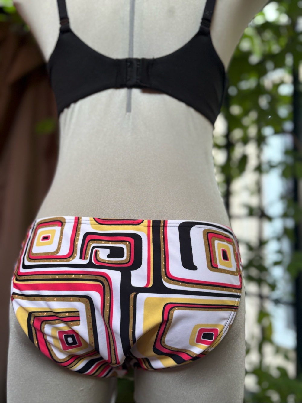 Gossip White Swimwear Tag with Red Ribbon Accent - Picture 5 of 12